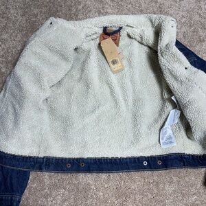 Denim Jacket with Sherpa Lining Levi’s